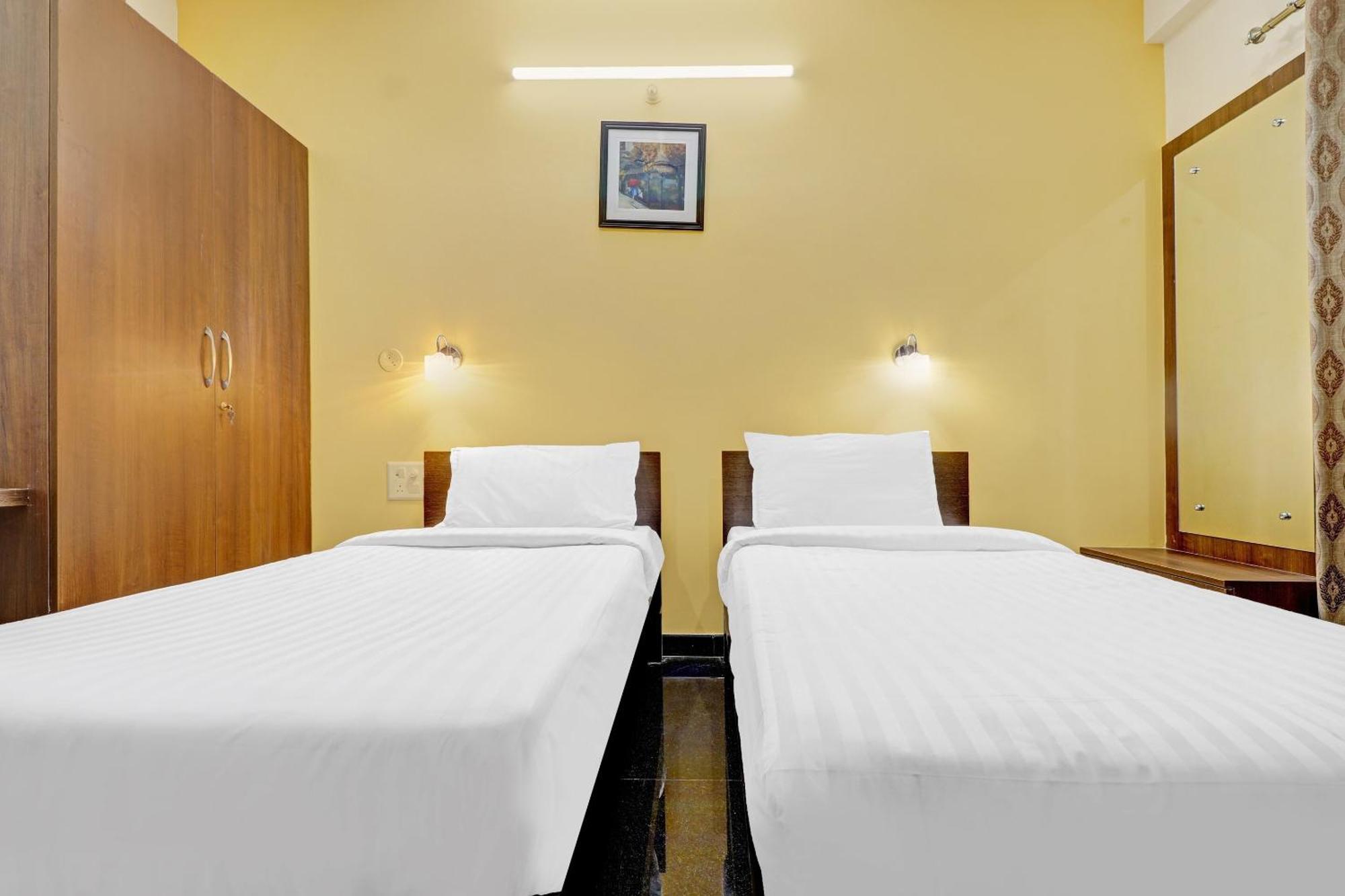 Hotel Capital O R R Residency Bangalore Esterno foto